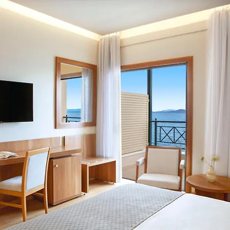 Ξενοδοχείο Ramada By Wyndham , Athens Club Attica Riviera 5*