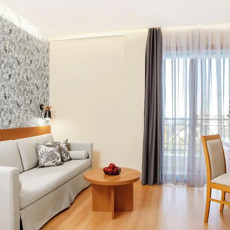 Ramada By Wyndham , Athens Club Attica Riviera Ξενοδοχείο 5*